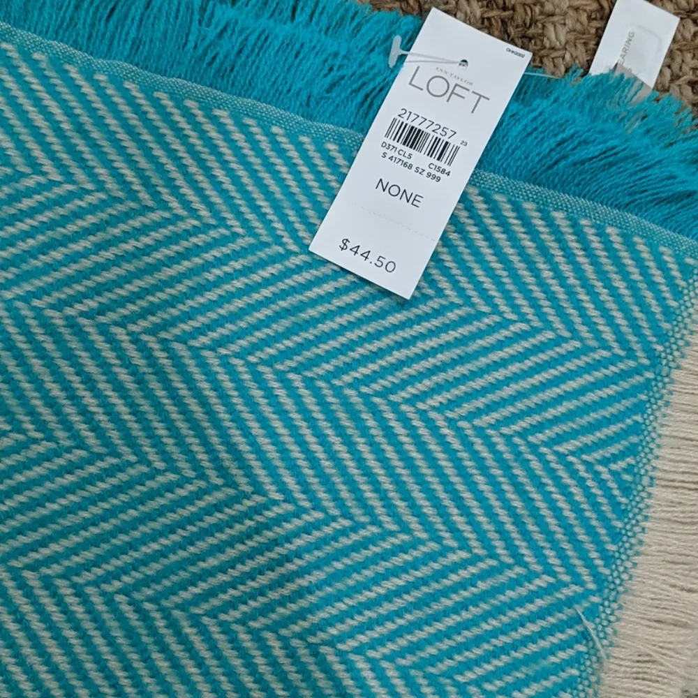 Ann Taylor Loft Wrap Blanket Scarf New